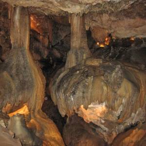 Excursión a la Cueva de Valporquero