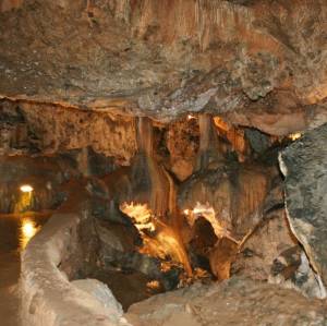 Excursión a la Cueva de Valporquero