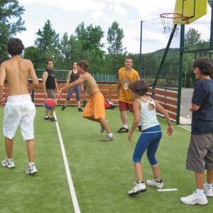 campamento de baloncesto