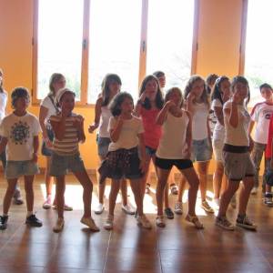 Sesión de baile y coreografías en inglés