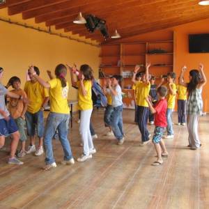 Sesión de baile y coreografías en inglés