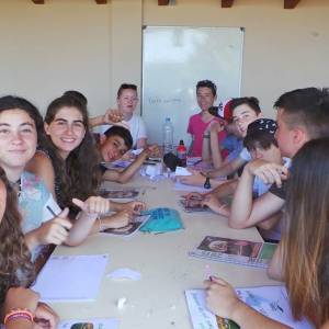 Lunes de clases de inglés en el camp