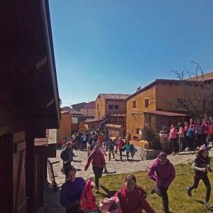 encuentro de colegios en el campamento