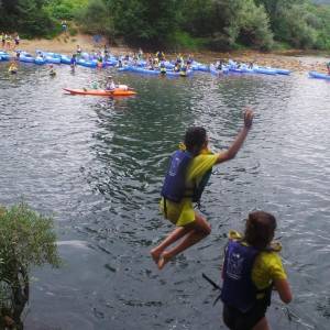 GMR  summercamps descenso del río Sella en piragua